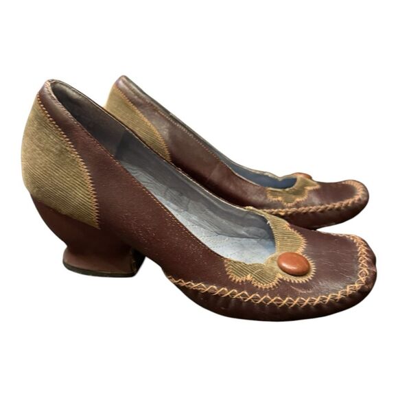 Clark Indigo Women's Pump Heel Shoes  Leather Stitch Detail Size 6.5M brown - Picture 1 of 9